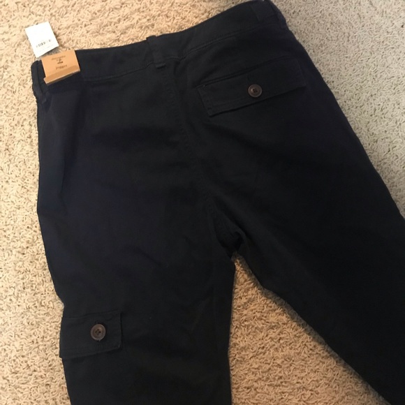 Abercrombie Kids chino joggers. NWT - Picture 2 of 4